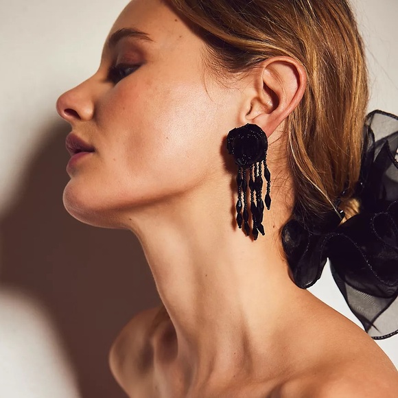 •new• FREE PEOPLE Stella Dangle Earrings - Picture 1 of 4